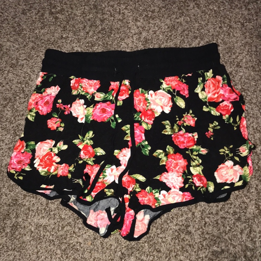 Flowy shorts